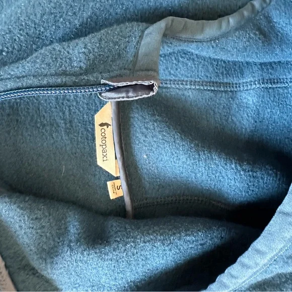 Cotopaxi hooded fleece jacket - Picture 2 of 2